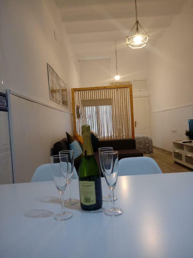 Apartment Ideal Tipo Loft En Triana Wifi